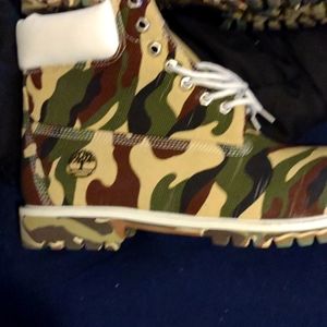 Camo Timberland boots sz12 special edition